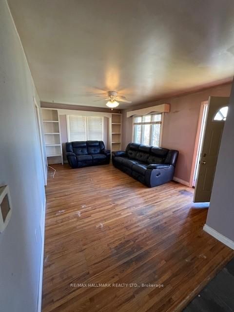 Photo 13 at 1527 Killarney Beach Road, Lefroy, Innisfil Photo 13 at 1527 Killarney Beach Road, Lefroy, Innisfil