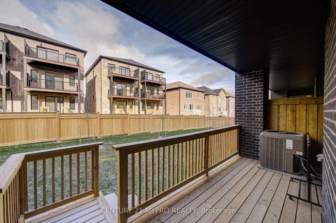 Photo 7 at 26 Chiara Rose Lane, Oak Ridges, Richmond Hill