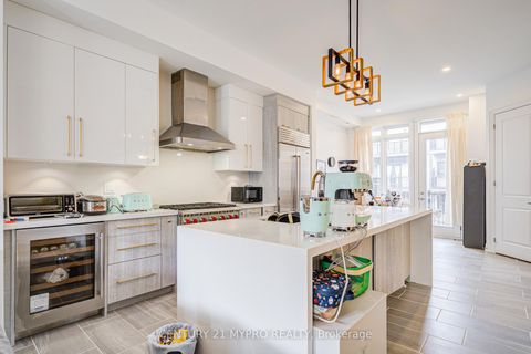Photo 18 at 26 Chiara Rose Lane, Oak Ridges, Richmond Hill