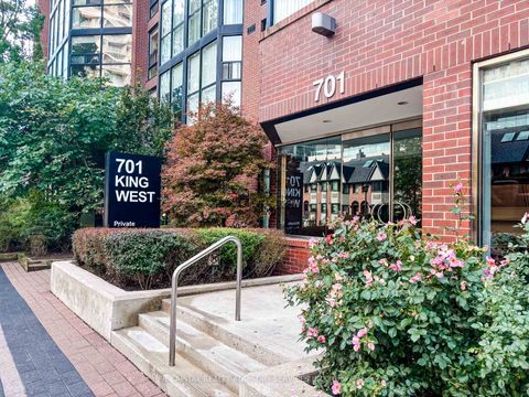 Photo 6 at 813 - 701 King Street W, Niagara, Toronto