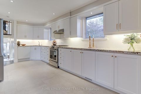 Photo 8 at 28 Tivoli Court, Guildwood, Toronto