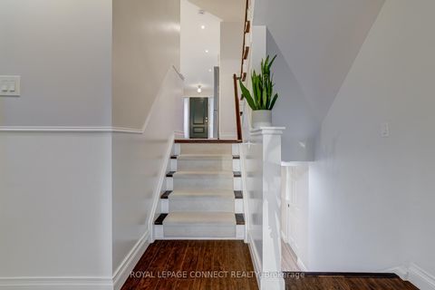 Photo 15 at 28 Tivoli Court, Guildwood, Toronto