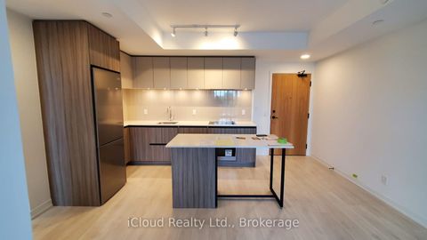 Photo 1 at 210 - 7950 Bathurst Street, Beverley Glen, Vaughan