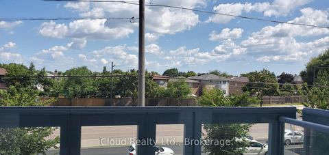Photo 8 at 210 - 7950 Bathurst Street, Beverley Glen, Vaughan