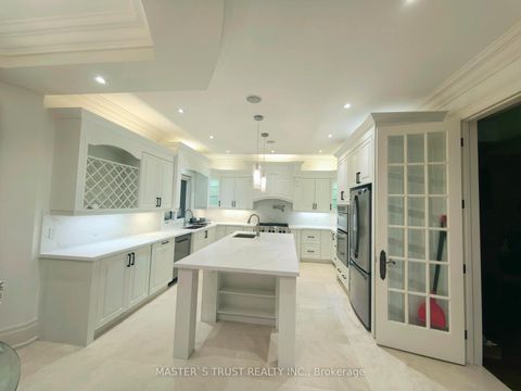 Photo 15 at 38 Pheasant Road, Newtonbrook East, Toronto