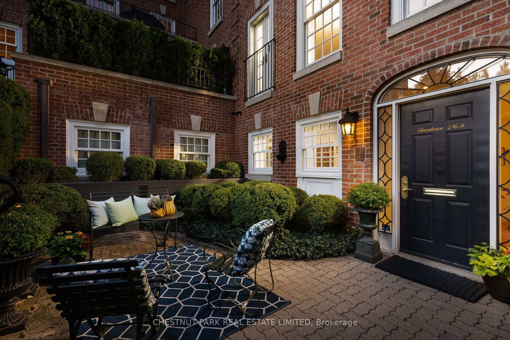 TH6 - 94 Crescent Road, Moore Park, Toronto by Alessia Polo TH6 - 94 Crescent Road, Moore Park, Toronto
