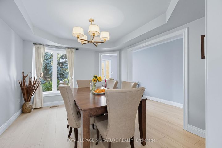 Photo 3 at 2105 Newell Crescent, Orchard, Burlington
