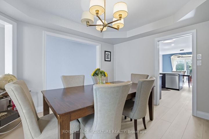 Photo 6 at 2105 Newell Crescent, Orchard, Burlington