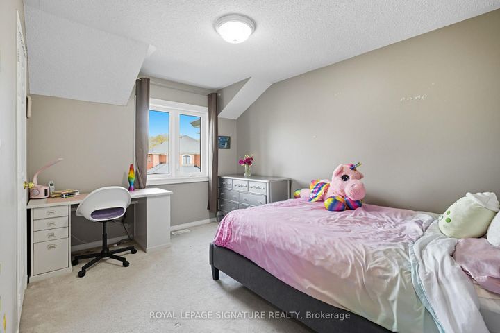 Photo 25 at 2105 Newell Crescent, Orchard, Burlington