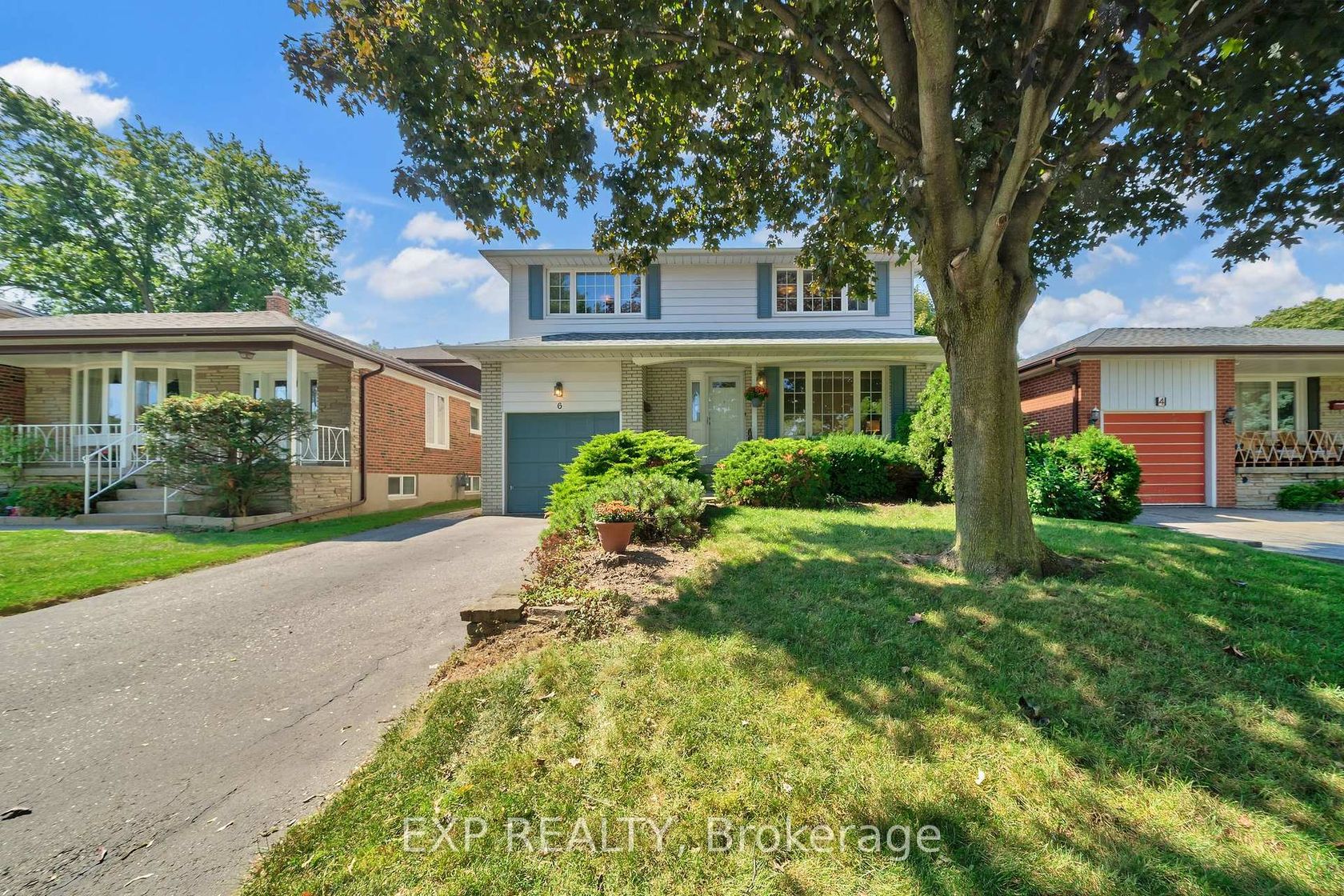 6 Queensland Court, West Deane, Toronto 