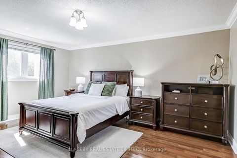 Photo 15 at 20 Marsh Street, North Richvale, Richmond Hill Photo 15 at 20 Marsh Street, North Richvale, Richmond Hill
