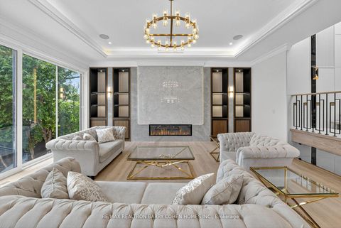 Photo 13 at 35 Foursome Crescent, Windfields, Toronto