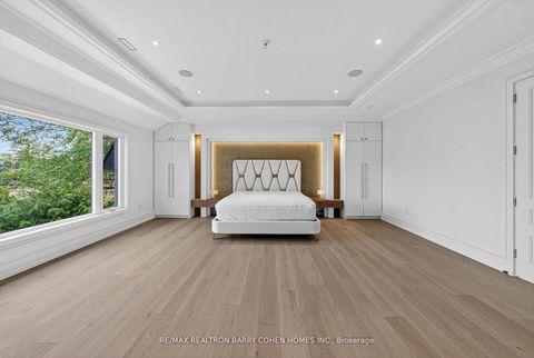 Photo 24 at 35 Foursome Crescent, Windfields, Toronto