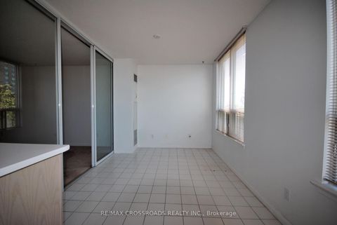 Photo 9 at 514 - 88 Corporate Drive, Woburn, Toronto