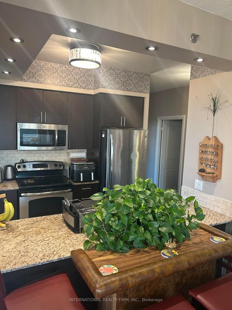 Photo 2 at 1004 - 520 Steeles Avenue W, Yorkhill, Vaughan