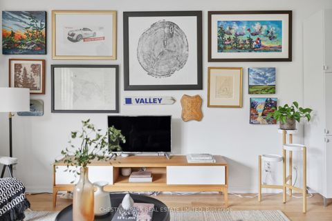 Photo 3 at 431 - 139 Merton Street, Mount Pleasant West, Toronto