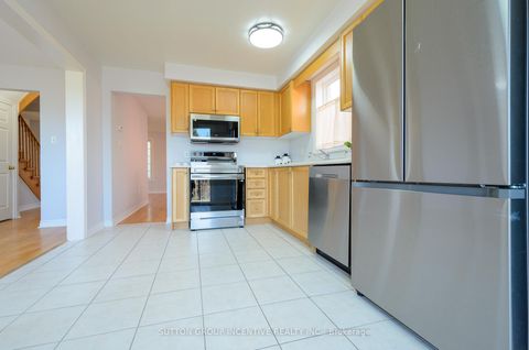 Photo 10 at 5 BROWN WOOD Drive, Little Lake, Barrie