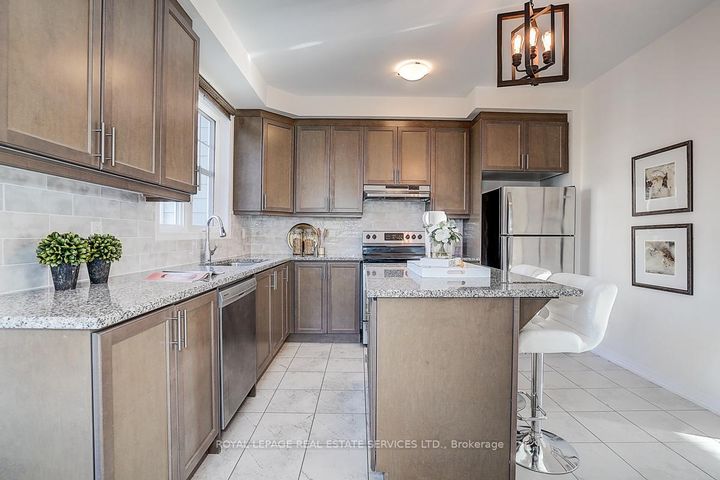 Photo 17 at 3439 George Savage Avenue, GO Glenorchy, Oakville
