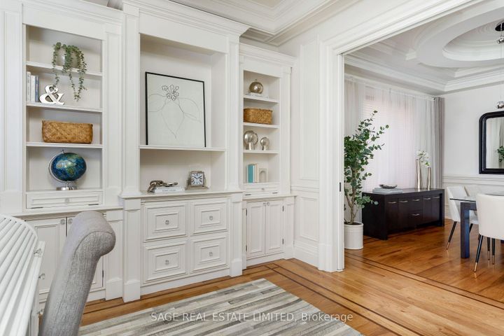 Photo 4 at 70 Wendover Road, Kingsway South, Toronto