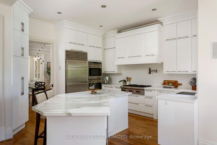 Photo 9 at 70 Wendover Road, Kingsway South, Toronto