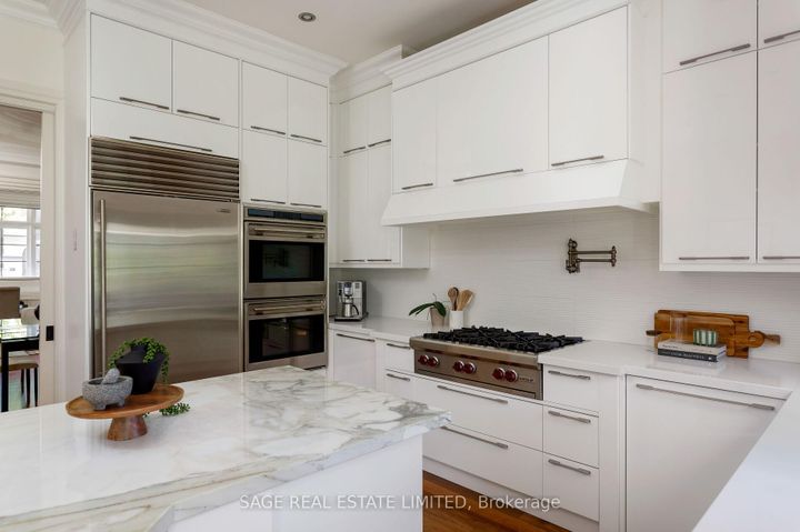 Photo 11 at 70 Wendover Road, Kingsway South, Toronto