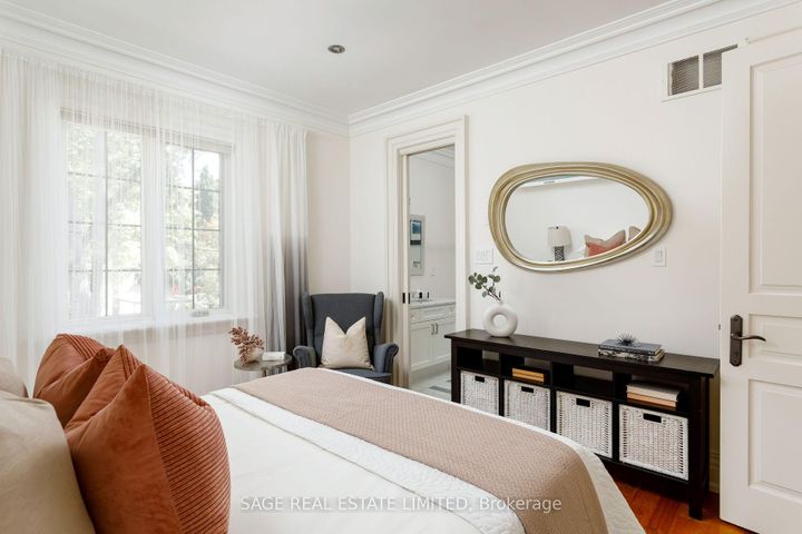 Photo 28 at 70 Wendover Road, Kingsway South, Toronto