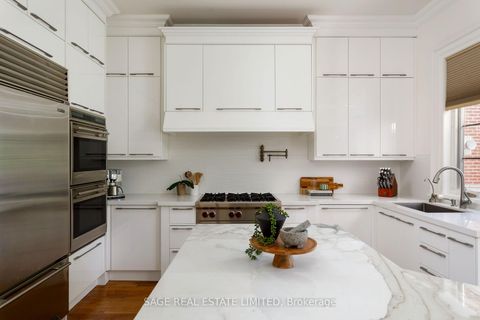 Photo 12 at 70 Wendover Road, Kingsway South, Toronto