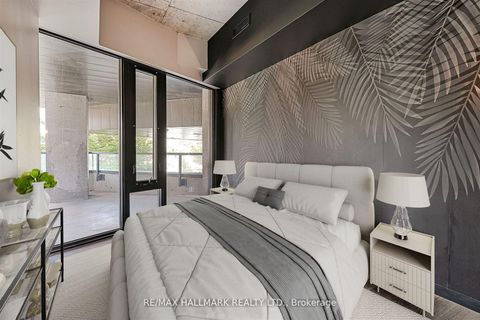 Photo 5 at 209 - 383 Sorauren Avenue, Roncesvalles, Toronto