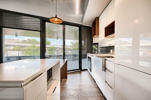 Photo 12 at 209 - 383 Sorauren Avenue, Roncesvalles, Toronto