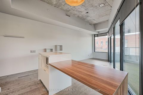 Photo 16 at 209 - 383 Sorauren Avenue, Roncesvalles, Toronto