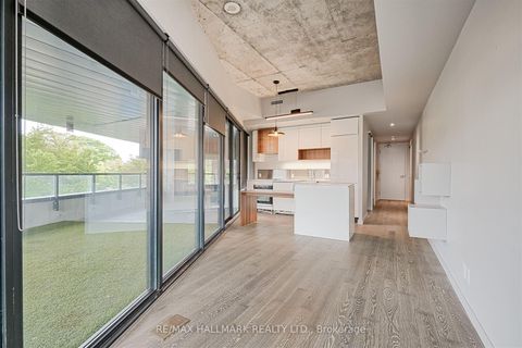 Photo 20 at 209 - 383 Sorauren Avenue, Roncesvalles, Toronto