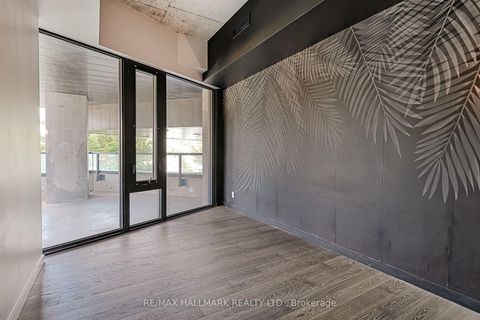 Photo 22 at 209 - 383 Sorauren Avenue, Roncesvalles, Toronto