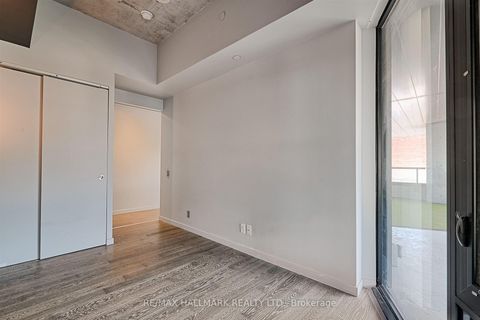 Photo 24 at 209 - 383 Sorauren Avenue, Roncesvalles, Toronto