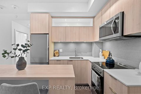Photo 2 at 505 - 50 Forest Manor Road, Henry Farm, Toronto