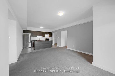 Photo 35 at 207 - 6 Spice Way, Rural Barrie Southeast, Barrie