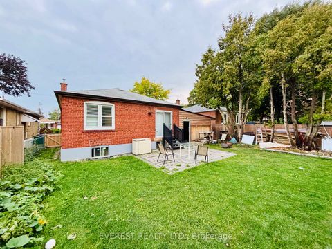 Photo 5 at 6 Maretta Avenue, Eglinton East, Toronto