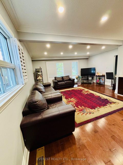 Photo 6 at 6 Maretta Avenue, Eglinton East, Toronto