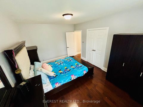 Photo 22 at 6 Maretta Avenue, Eglinton East, Toronto