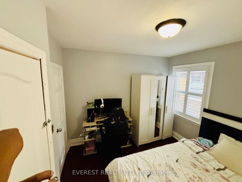 Photo 31 at 6 Maretta Avenue, Eglinton East, Toronto