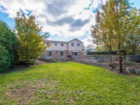 Photo 3 at 8 Gallacher Avenue, Oak Ridges, Richmond Hill Photo 3 at 8 Gallacher Avenue, Oak Ridges, Richmond Hill