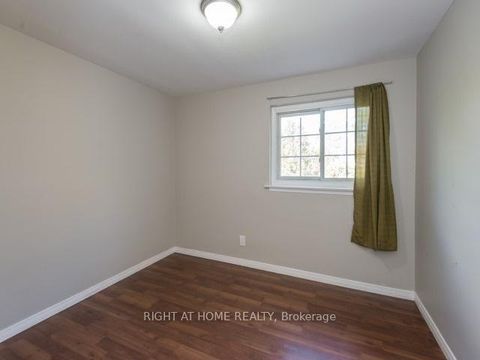 Photo 23 at 8 Gallacher Avenue, Oak Ridges, Richmond Hill