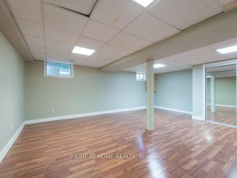 Photo 36 at 8 Gallacher Avenue, Oak Ridges, Richmond Hill
