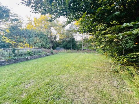 Photo 40 at 8 Gallacher Avenue, Oak Ridges, Richmond Hill Photo 40 at 8 Gallacher Avenue, Oak Ridges, Richmond Hill