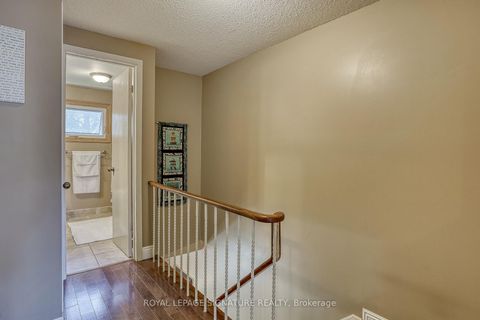 Photo 14 at 74 Crab Appleway, Donalda, Toronto