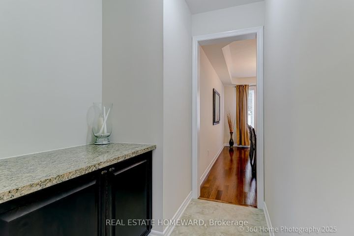Photo 14 at 9 Tarmack Drive, Jefferson, Richmond Hill