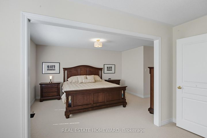 Photo 17 at 9 Tarmack Drive, Jefferson, Richmond Hill