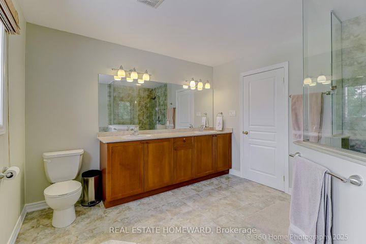 Photo 19 at 9 Tarmack Drive, Jefferson, Richmond Hill