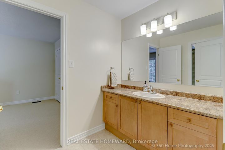 Photo 22 at 9 Tarmack Drive, Jefferson, Richmond Hill
