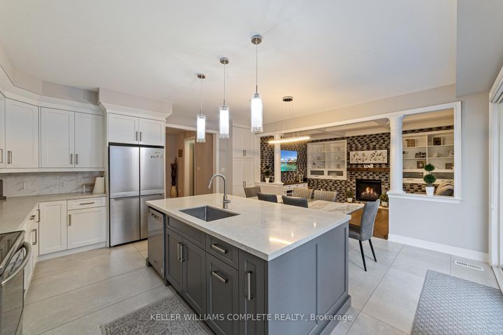 Photo 15 at 24 MACBEAN Crescent, Waterdown, Hamilton