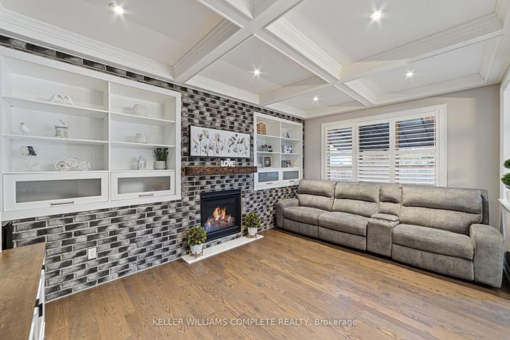 Photo 17 at 24 MACBEAN Crescent, Waterdown, Hamilton